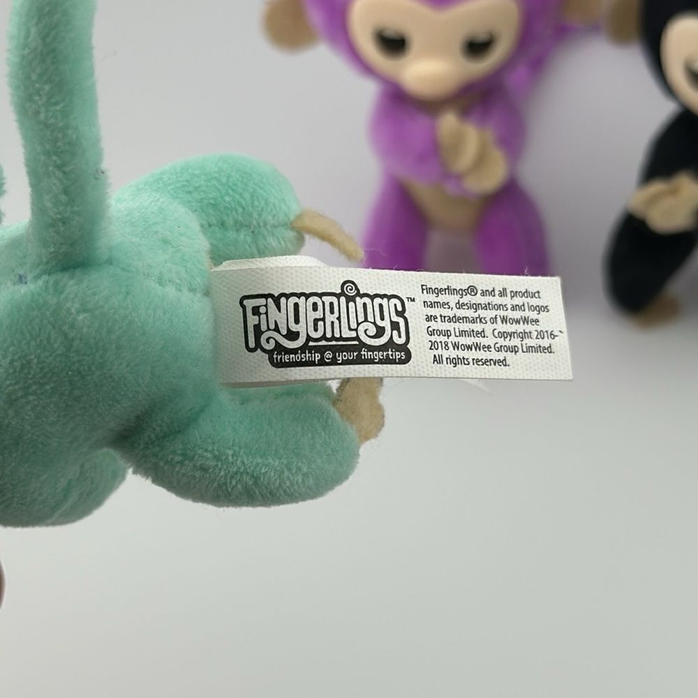 Fingerlings lot of 3 - Picture 2 of 2
